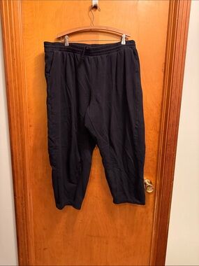 Old Navy Black barrel leg sweat pants